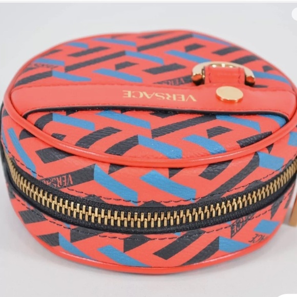 Versace La Greca Round Pouch - Picture 5 of 7